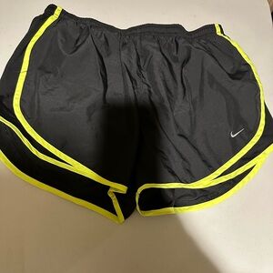 Nike shorts with lining lime, yellow, trim size large women’s